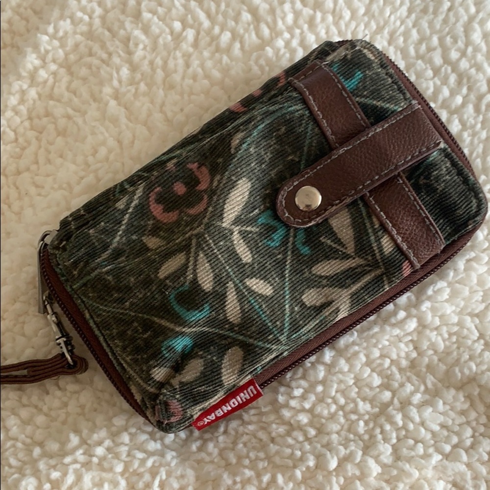 union bay fabric wallet